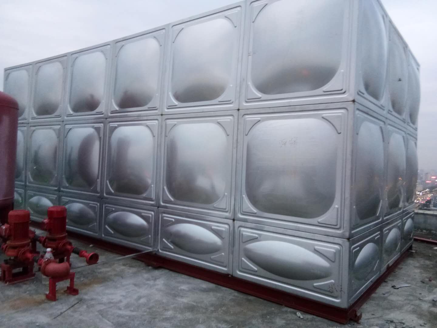 千凱不銹鋼水箱，咨詢電話0771-3903136